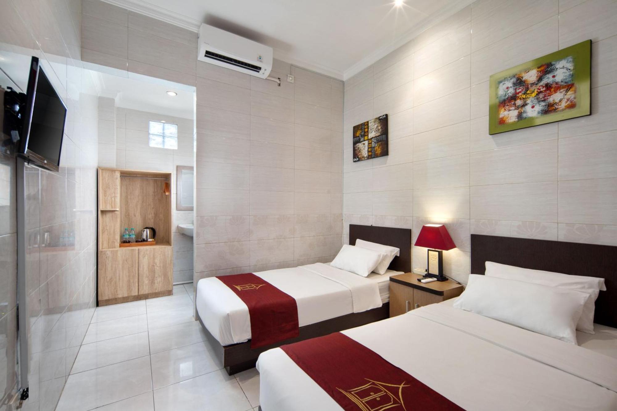 Angkul Angkul Beach Inn Kuta By Kamara Exterior foto